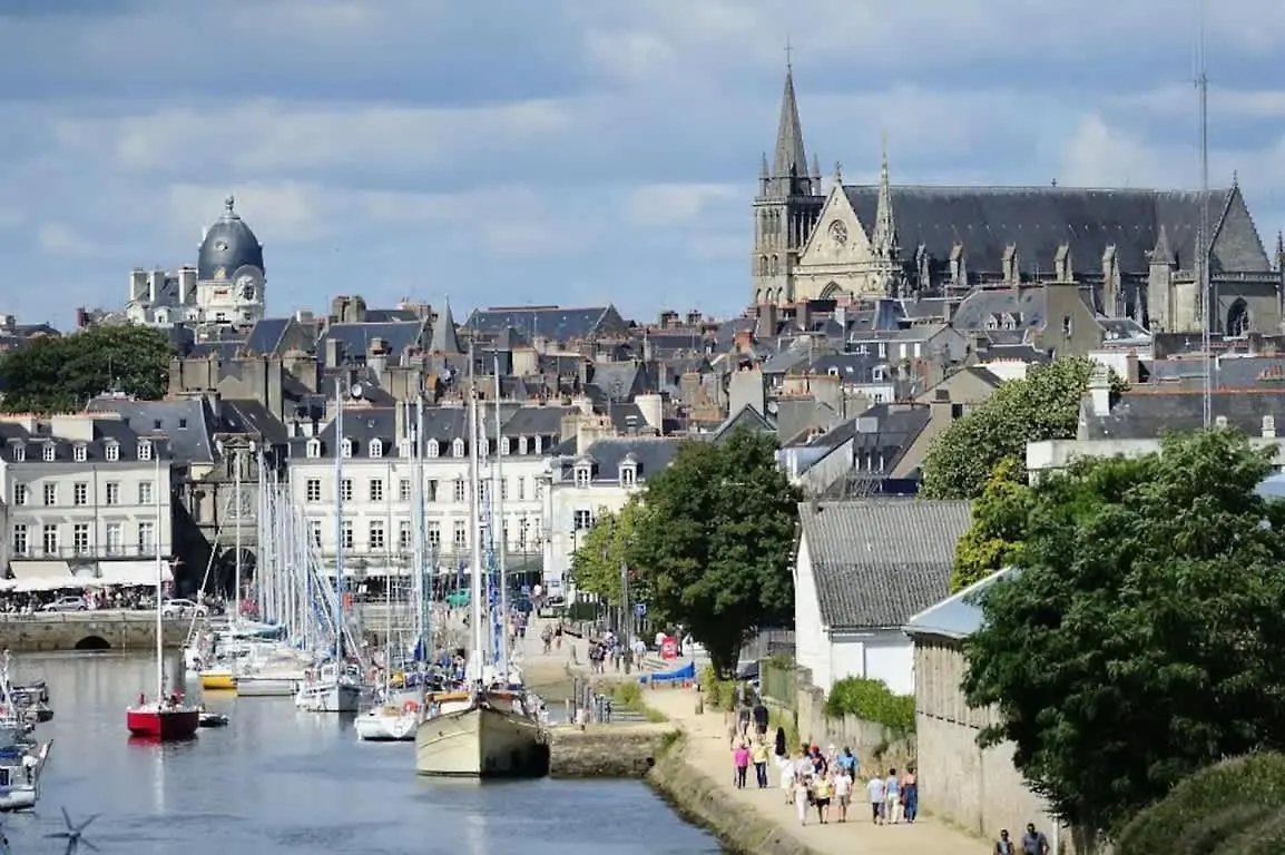 Apartment Tassigny - Charmant Appartement/ Terrasse - Port Vannes